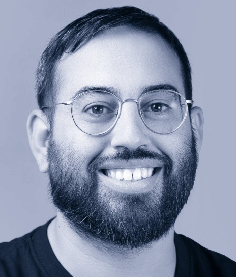 Moshe Siman Tov Bustan